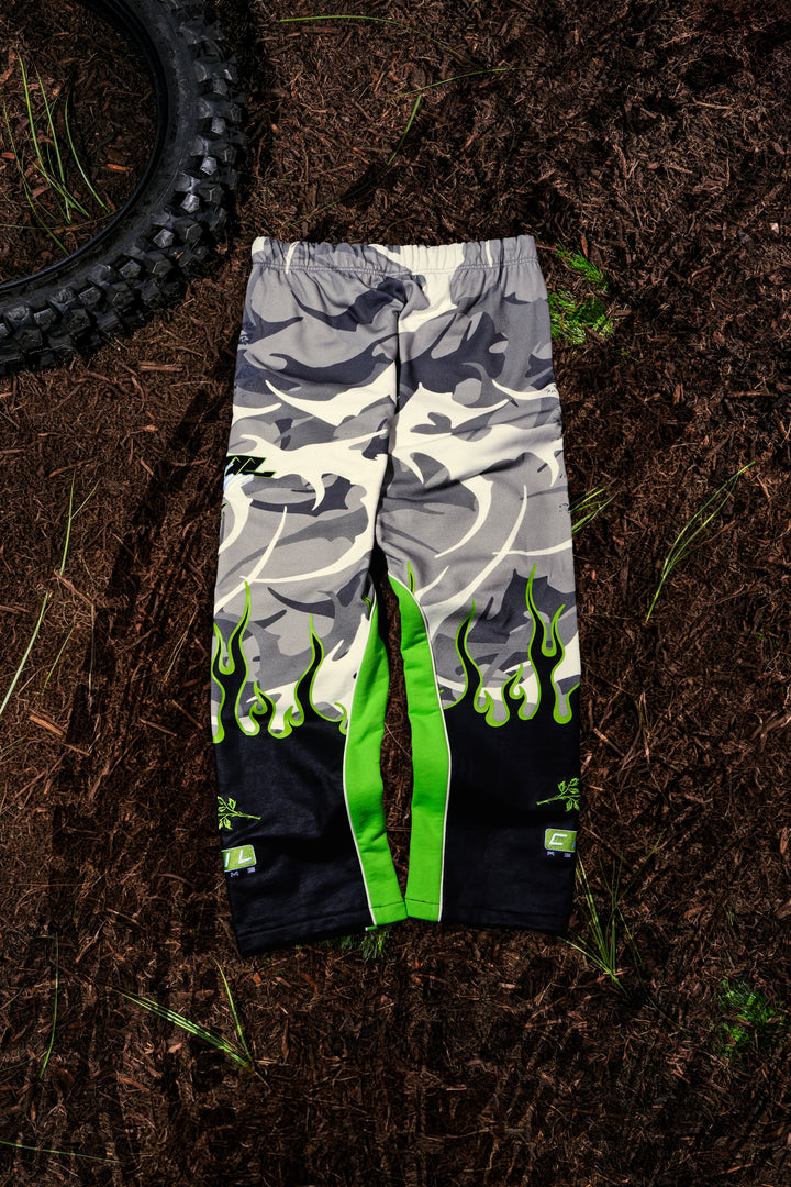 Extreme Regime Eternal Wide Leg Fleece Pants in Gray Camo