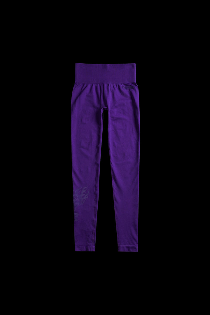 Kelly Seamless Scrunch Leggings in Deep Dark Purple