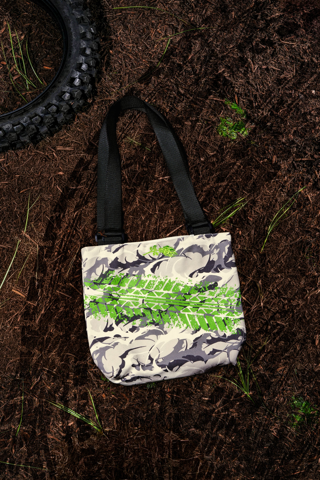 Greenline Tote Bag in Gray Camo