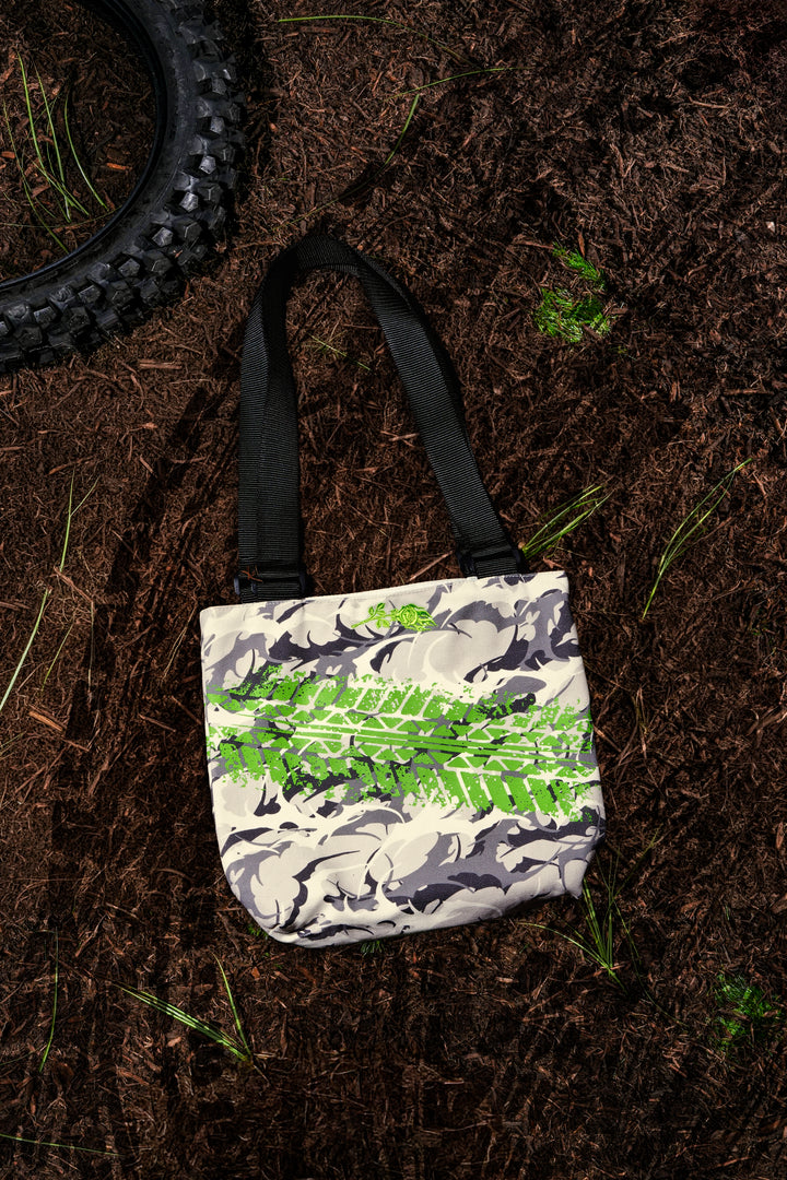 Greenline Tote Bag in Gray Camo