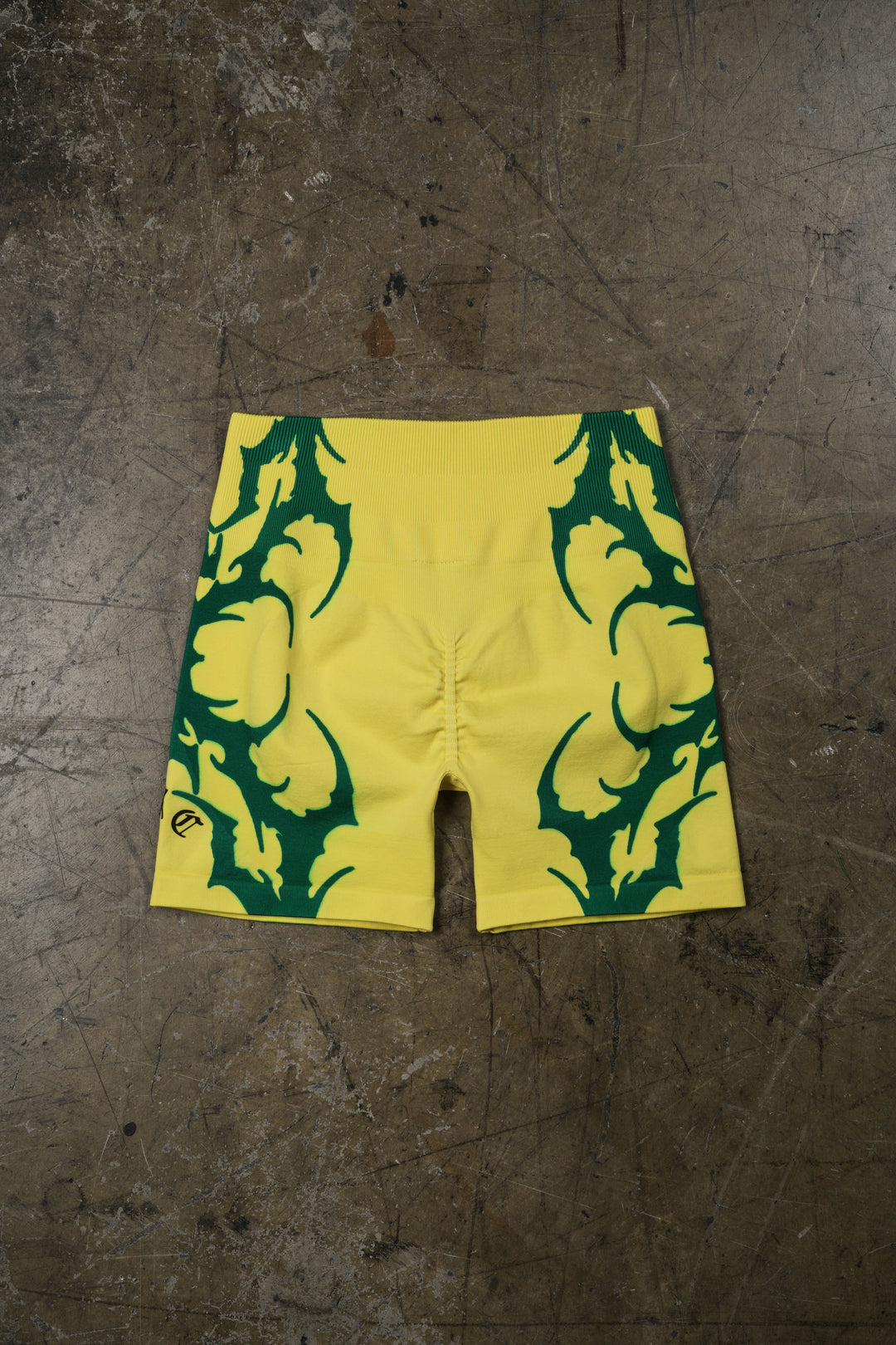 Alpha Aura Kelly Seamless Shorts in Yellow