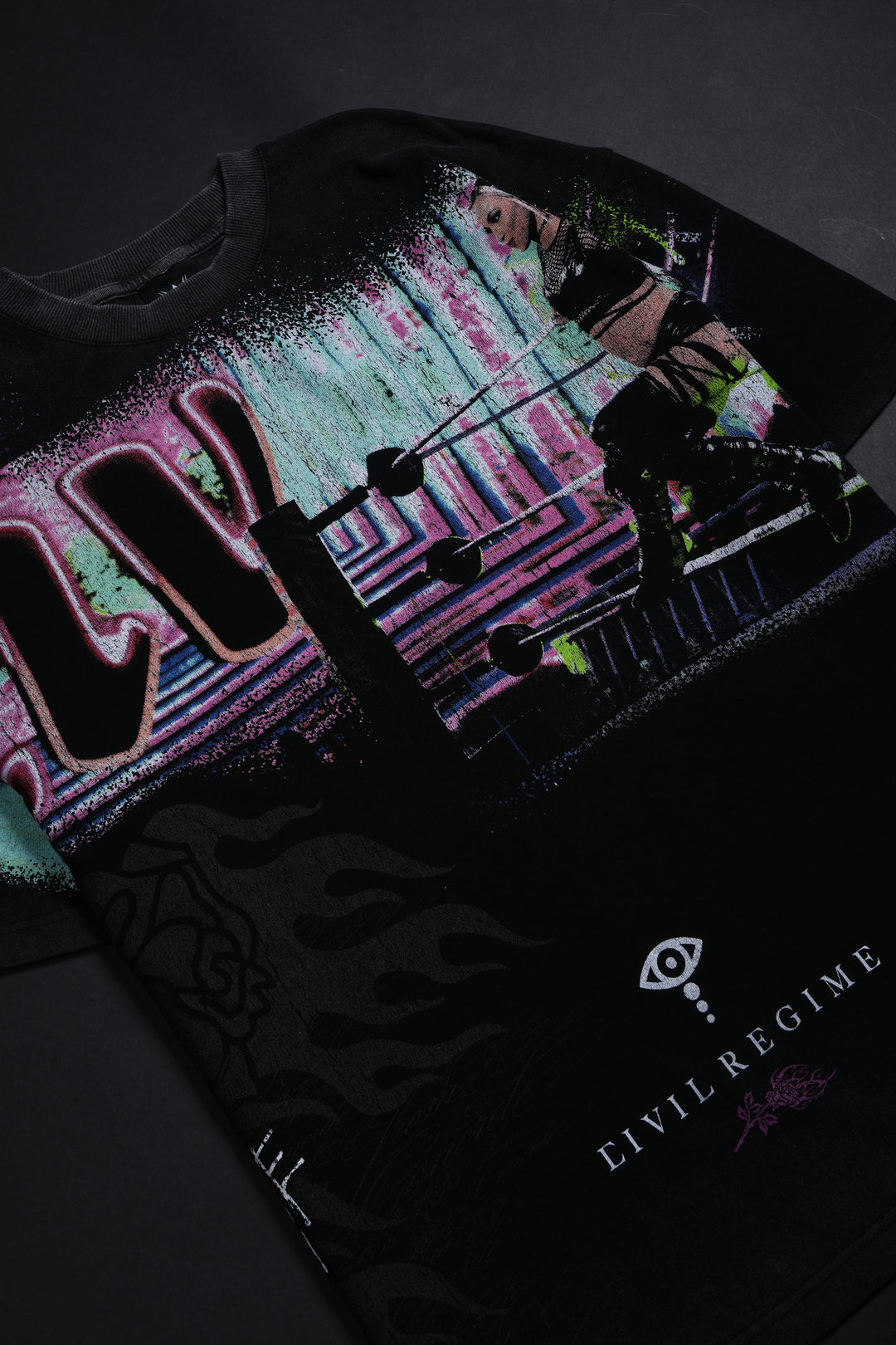 Watch Me Liv American Classic Oversized Tee in Vintage Black