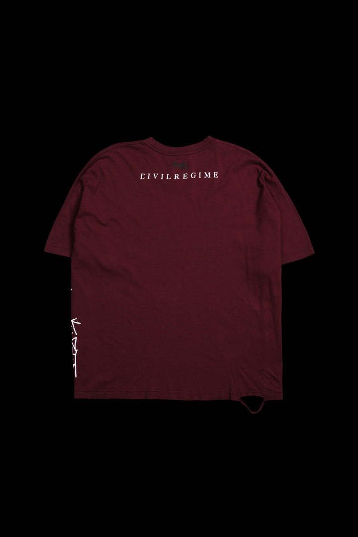 Hold faith Rosary Everyday Basic Tee in Oxblood