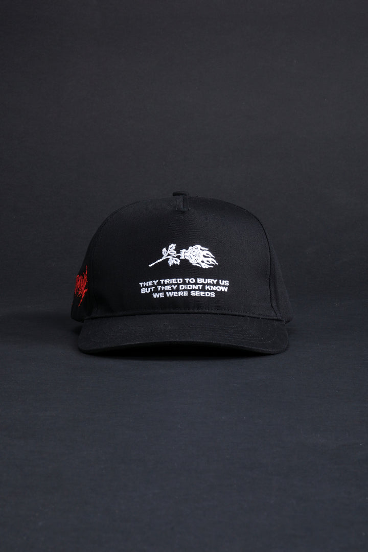 On The Rise 5 Panel Snapback Hat in Black