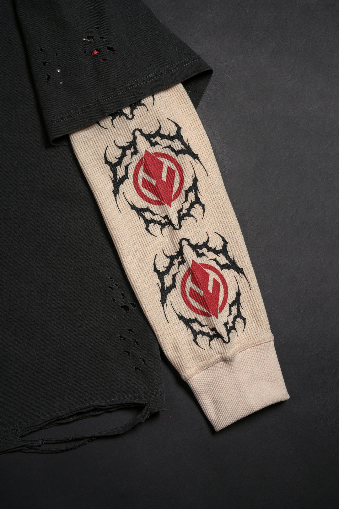 Malice Incarnate Twofer Thermal Sleeves in Vintage Ashes/Butter
