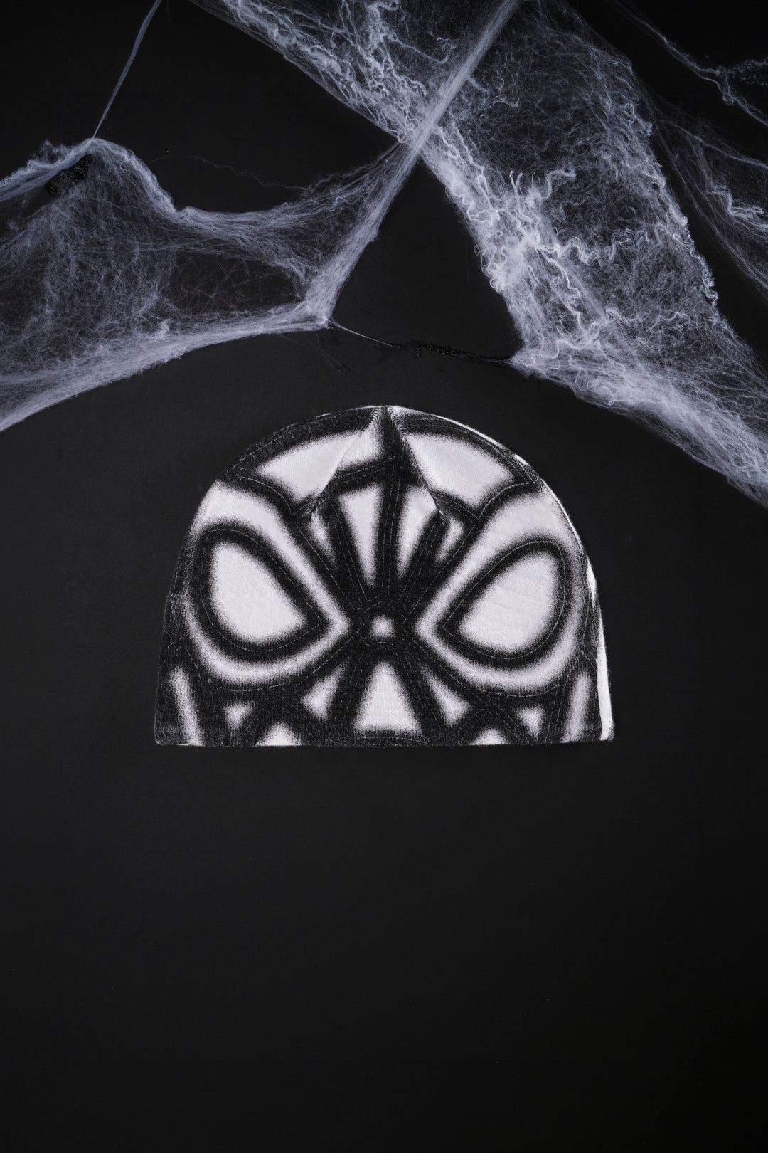 Night Crawler Civil Beanie 3.0 in White