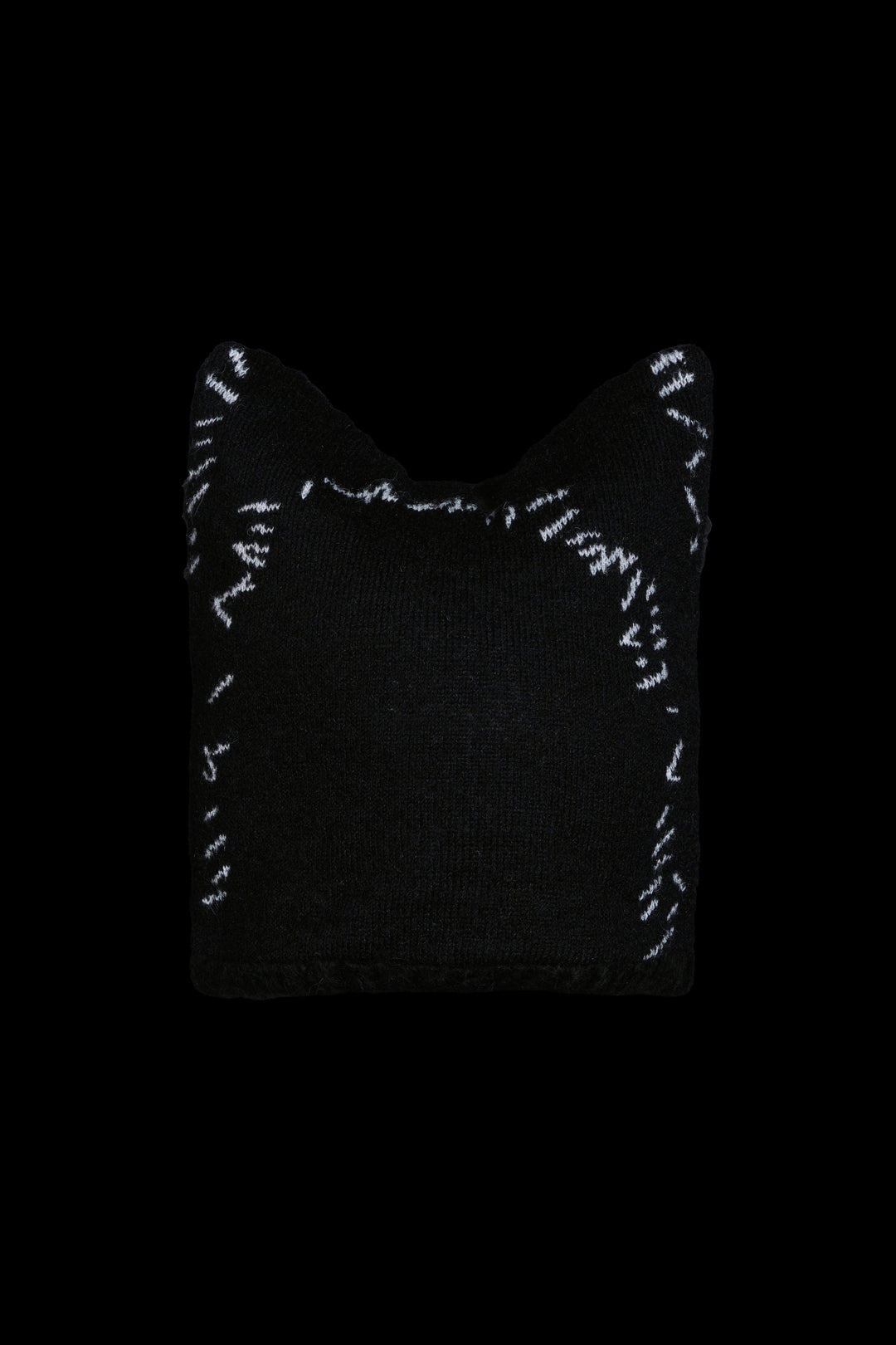 Selina Shade Rave Beanie in Black