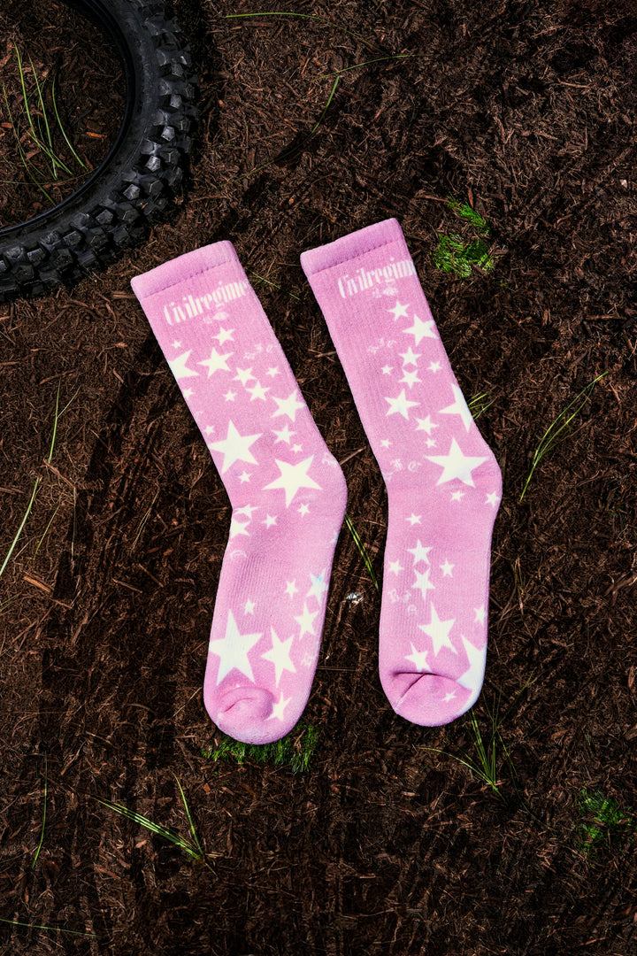 Rose Gazing Socks in Pink