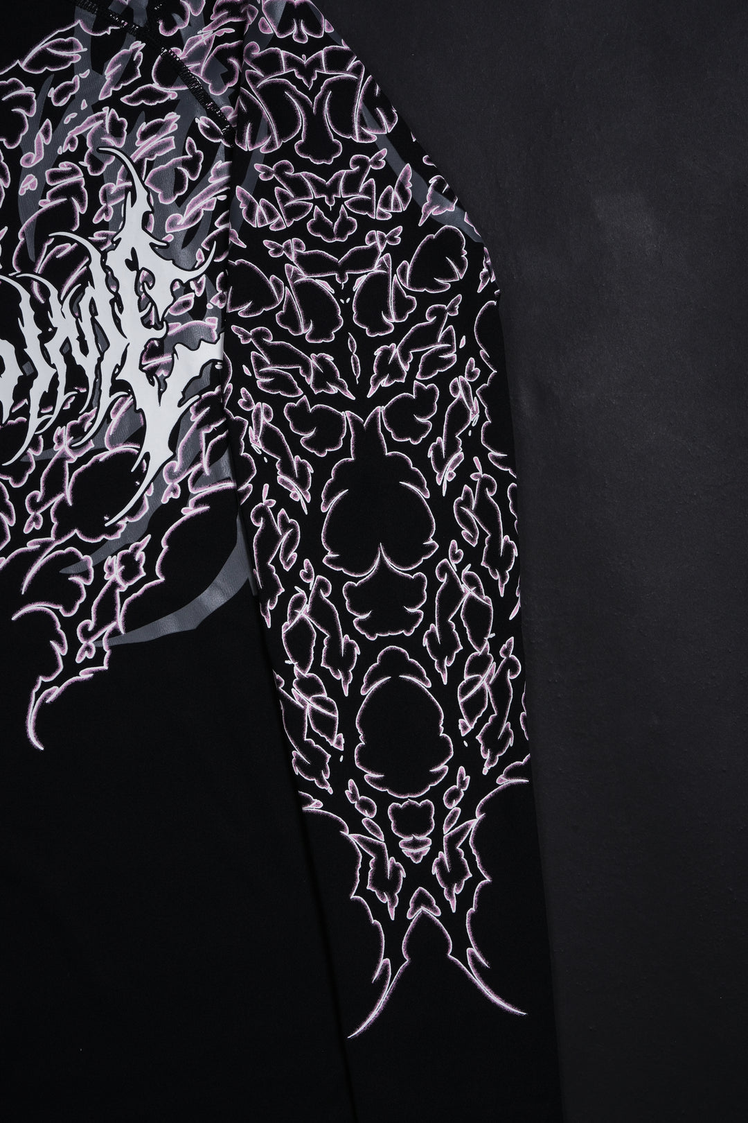 Anarchy Flex Scoop L/S Compression Tee in Black
