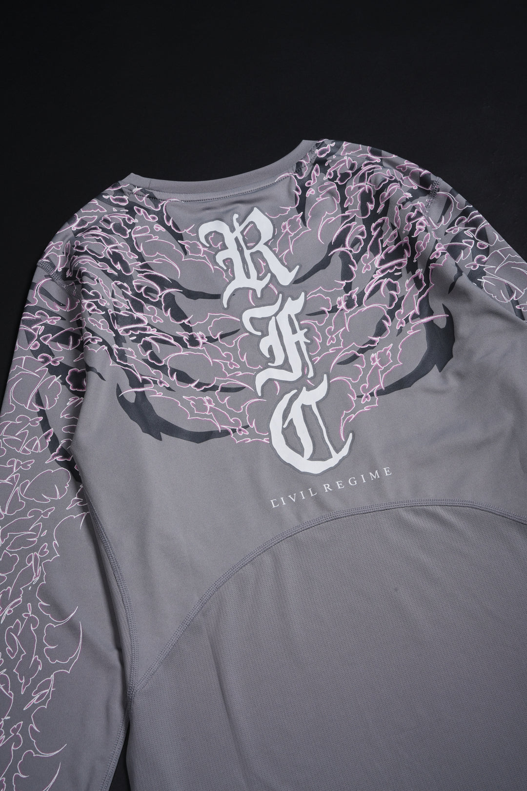 Riot Flex Scoop L/S Compression Tee in Ash Gray
