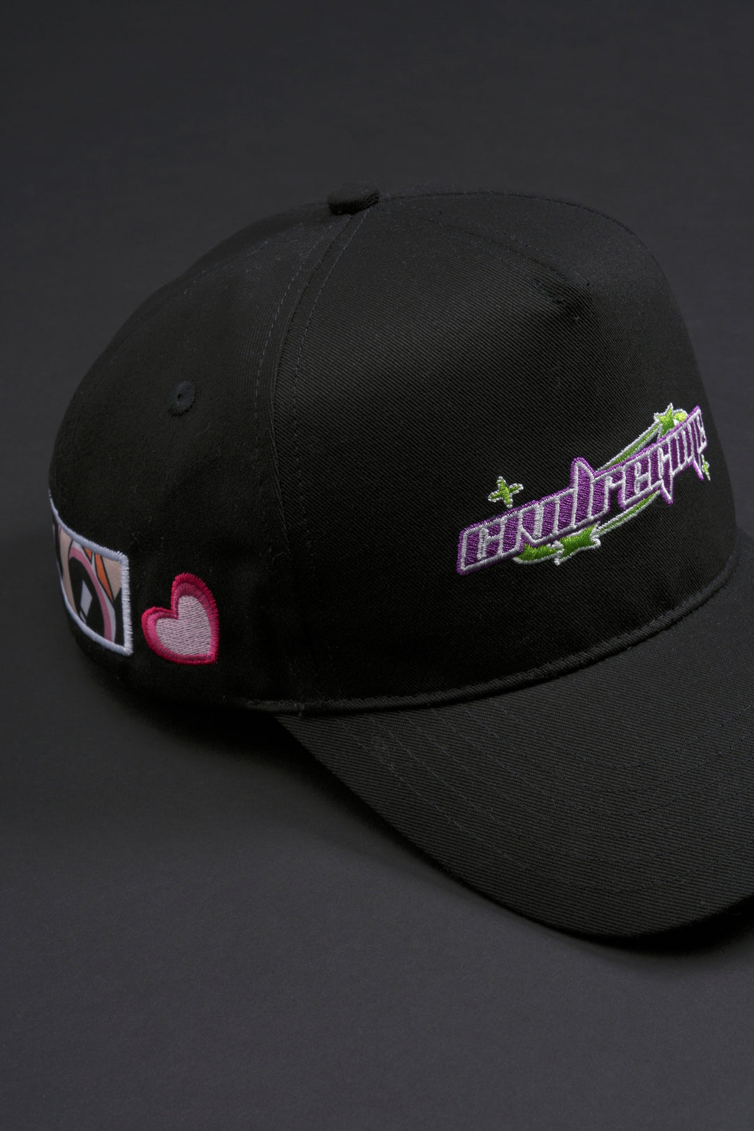 Blossom's Halo 5 Panel Strapback Hat in Black