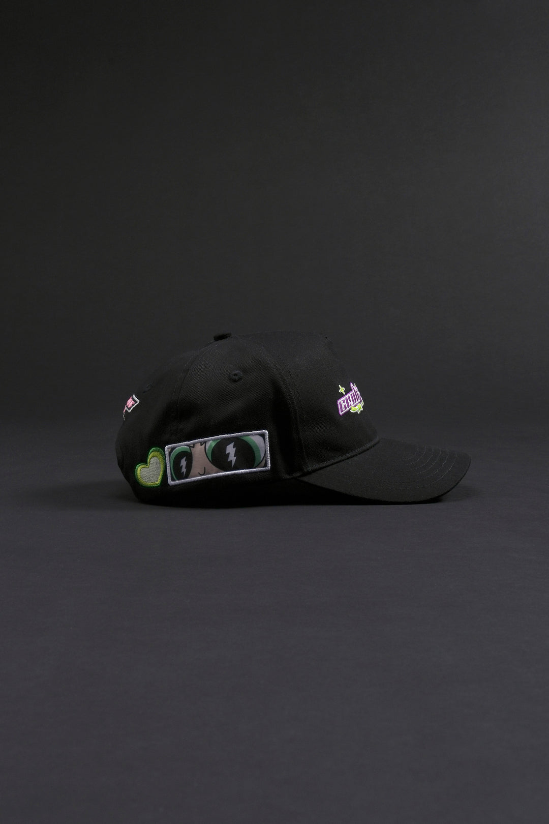 Buttercup's Halo 5 Panel Strapback Hat in Black