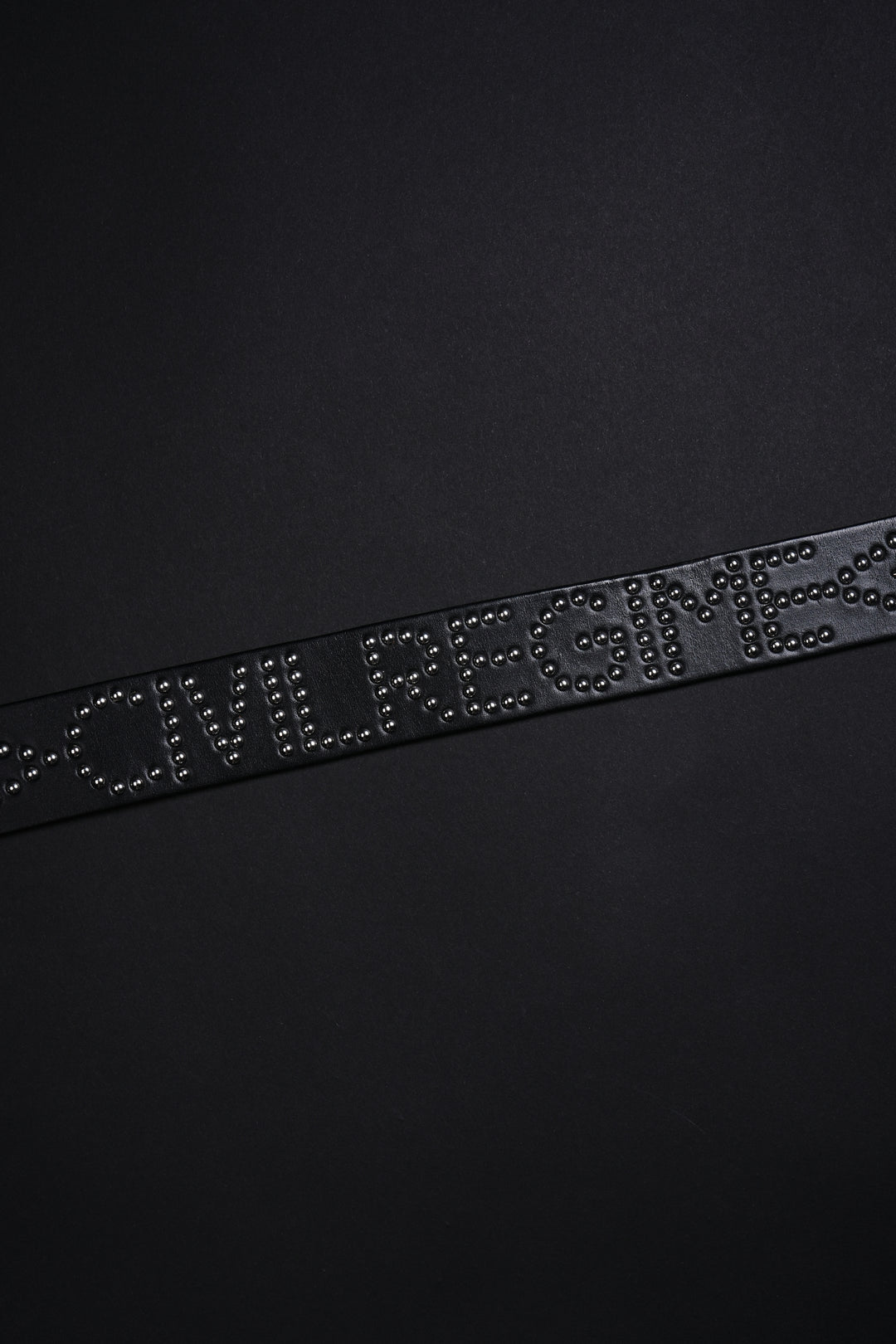Concrete Rose Civil Steel Noir Belt in Black