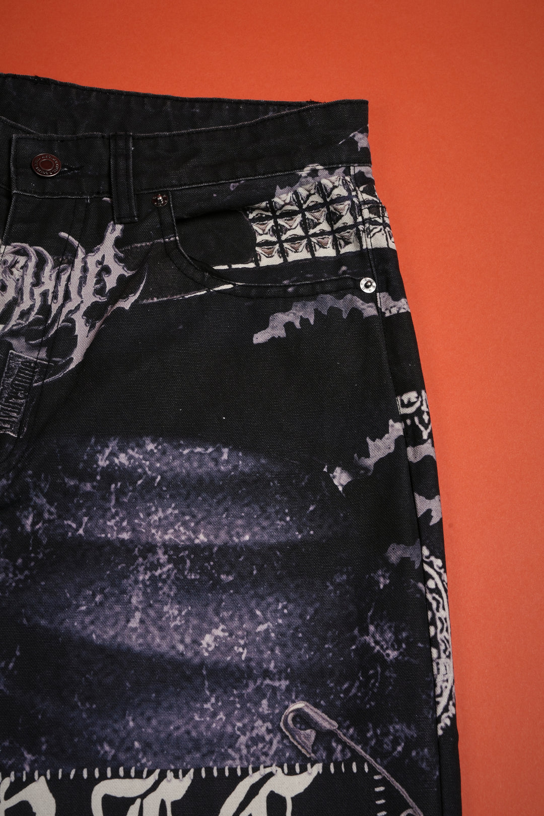 Krusty Chain Raw Denim Baggy Jeans in Vintage Black