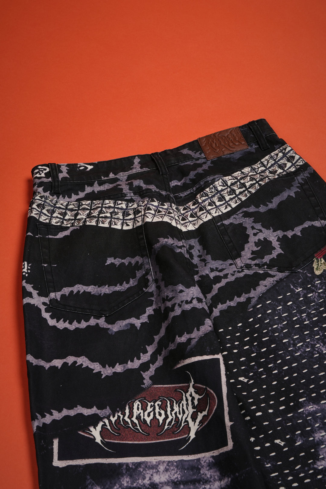 Krusty Chain Raw Denim Baggy Jeans in Vintage Black