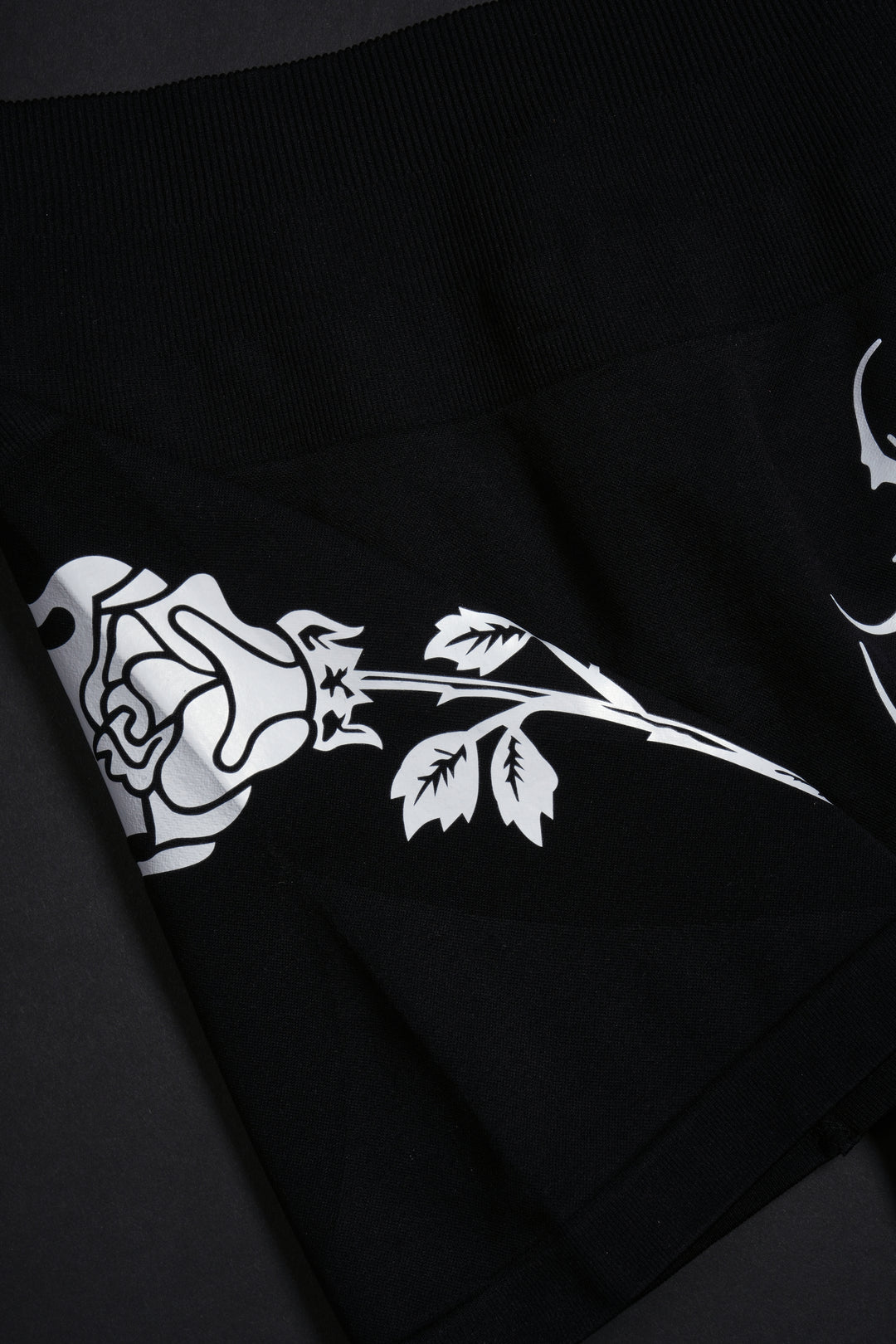 Sigilism Roses Kelly Seamless Shorts in Black