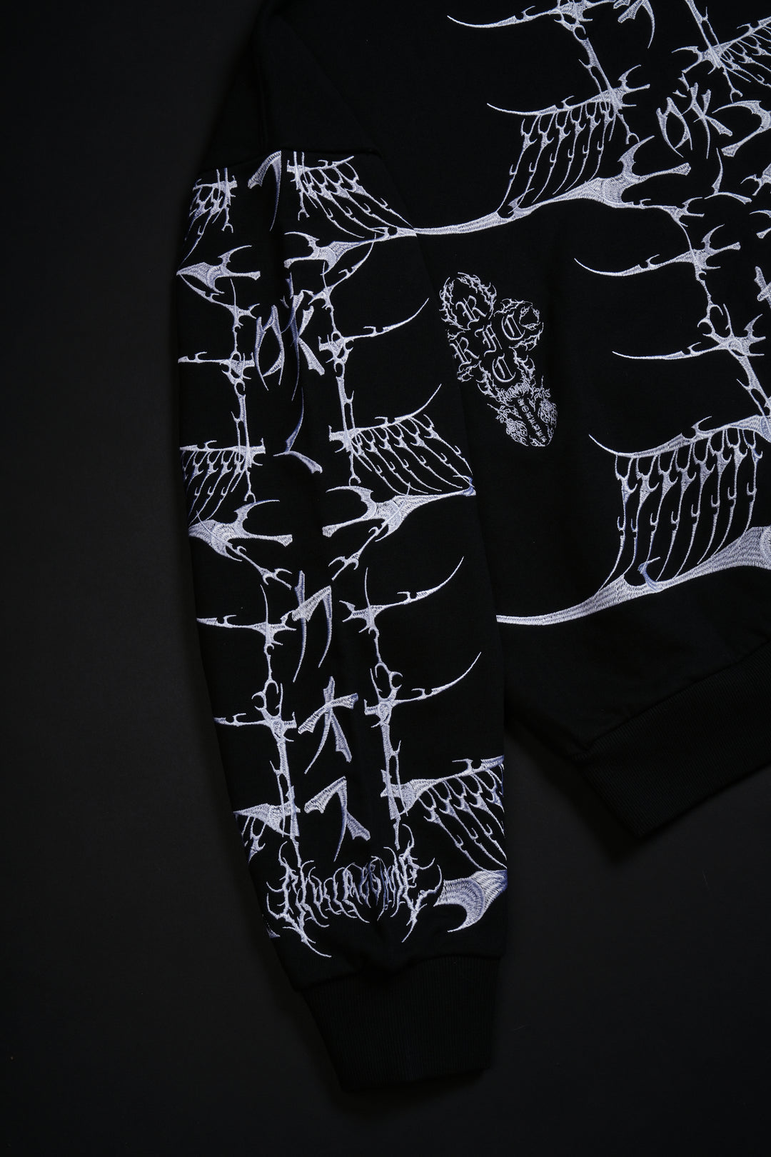 Bankai Brigade Outliers Distressed Zip Up Hoodie in Black