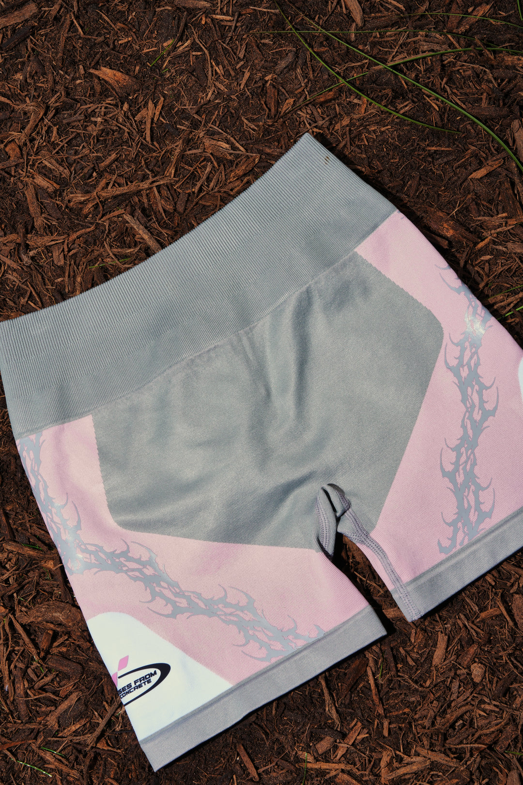 Distorted Candy Kelly Seamless Shorts in Heather Gray