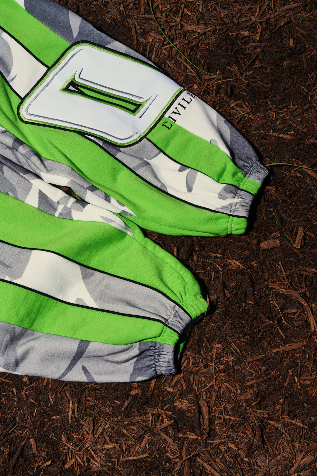 Arctic Warfare Lounger Sweat Pants in Camo