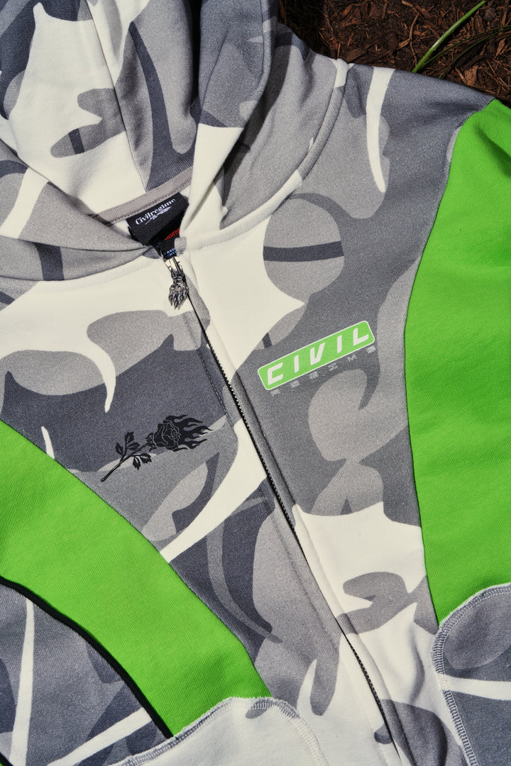 Arctic Warfare Civil Zip Up Hoodie in Camo