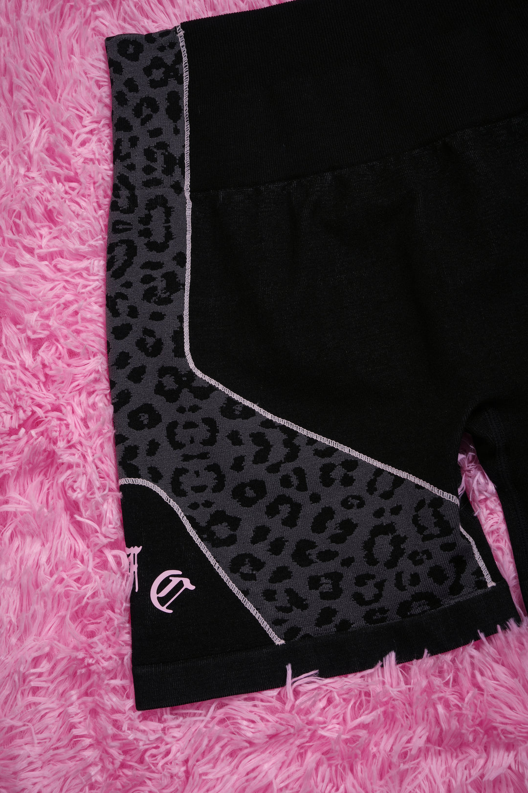 Pink Roses Kelly Seamless Shorts in Vintage Ashes
