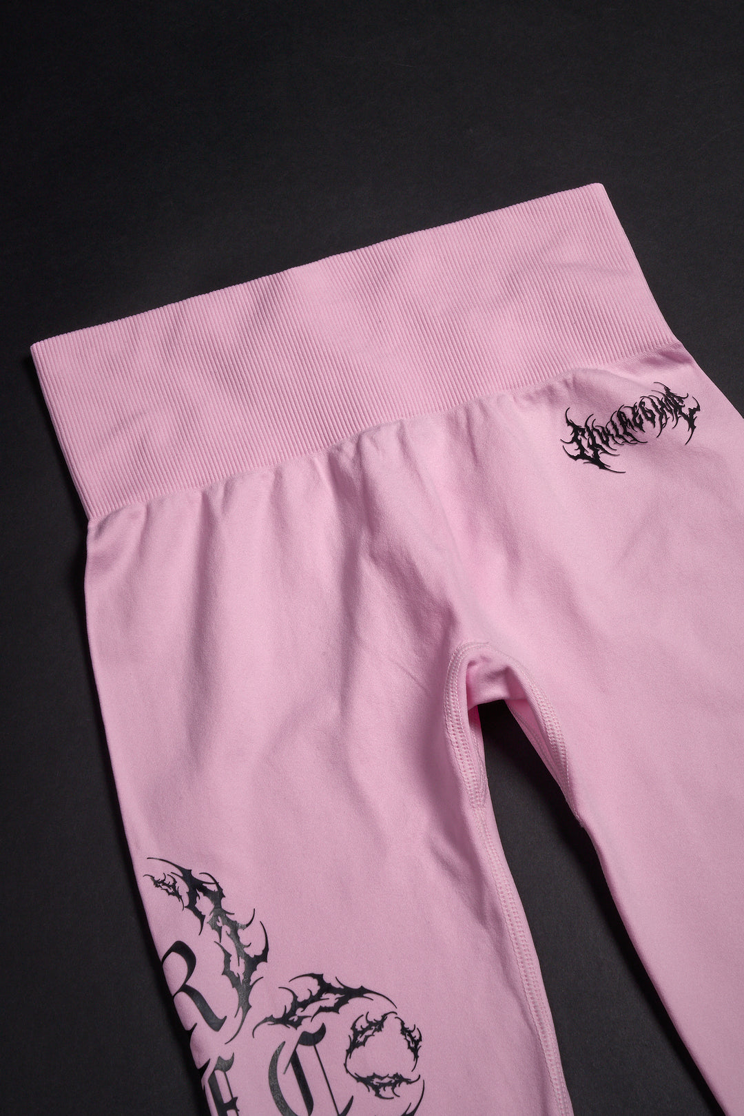 Rise Up Kelly Seamless Scrunch Leggings in Baby Pink