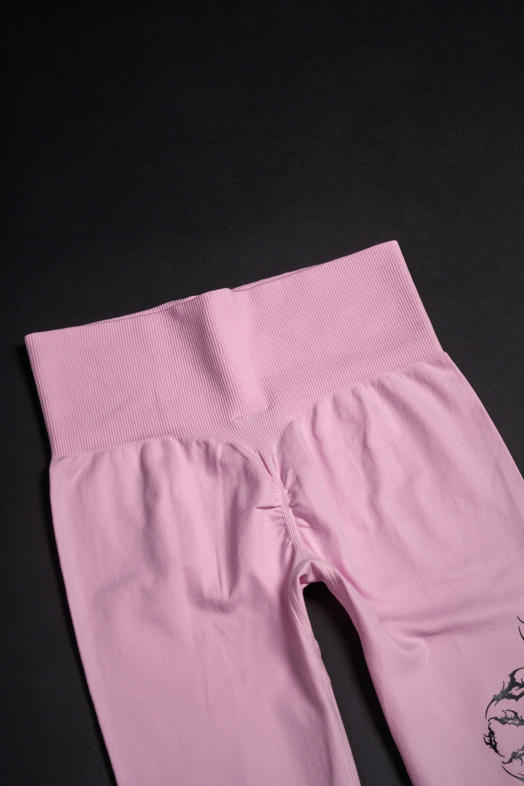 Rise Up Kelly Seamless Scrunch Leggings in Baby Pink