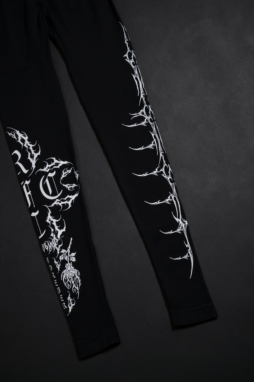 Sinister Bloom Kelly Seamless Scrunch Leggings in Black