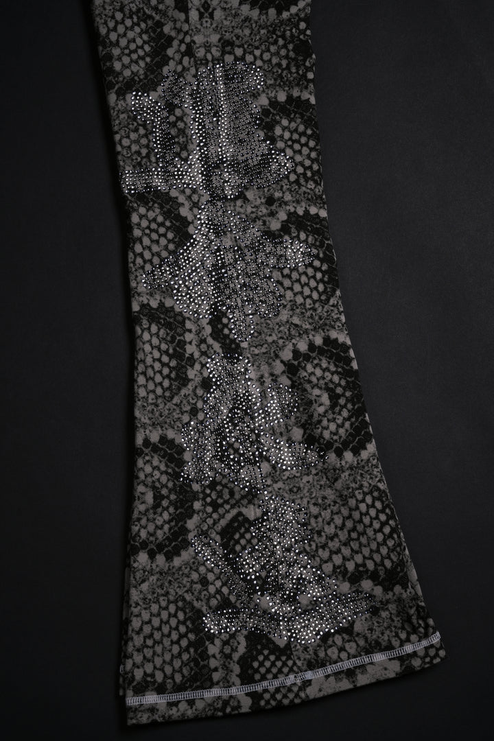 Serpent's Kiss Pookie Leggings in Tonal Black