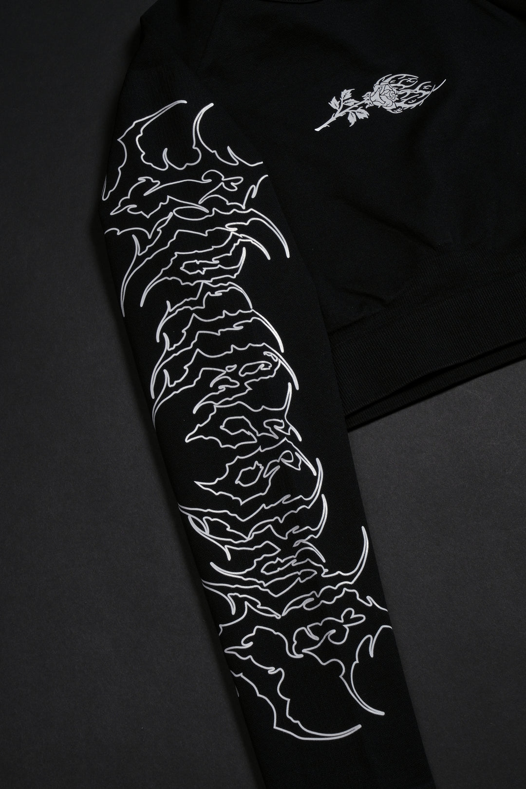 Chaos Core Kelly Seamless L/S Top in Black