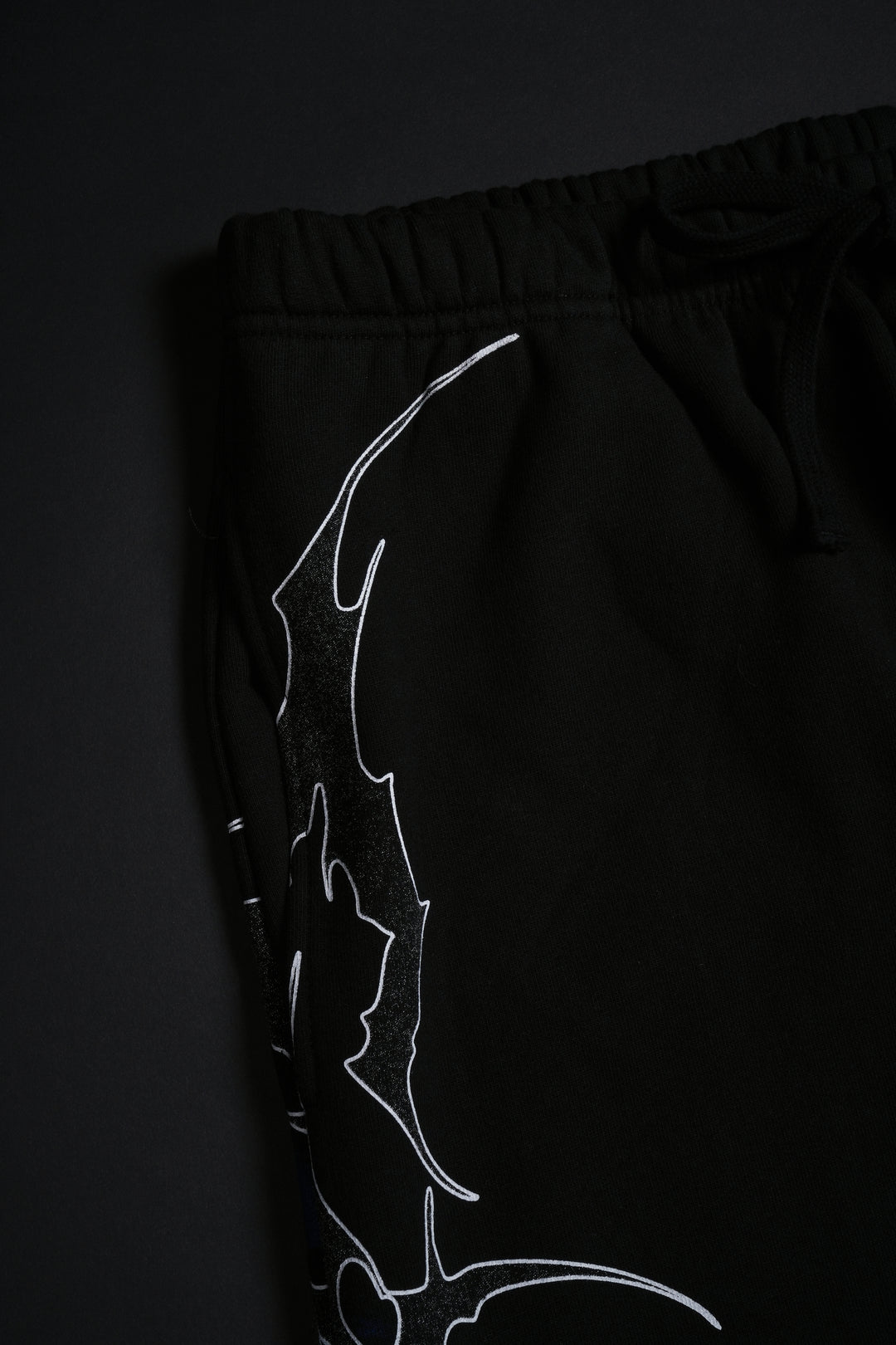 Throned Knight Lounger Sweat Pants in Vintage Black