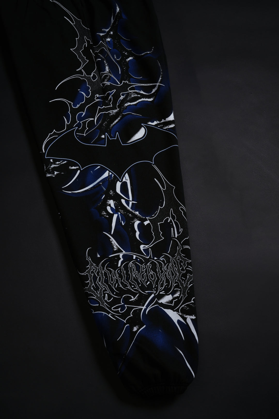 Throned Knight Lounger Sweat Pants in Vintage Black