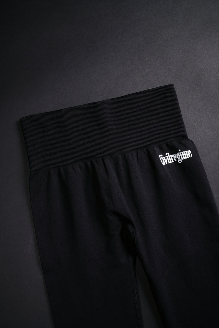 Concrete Kelly Seamless Scrunch Leggings in Black