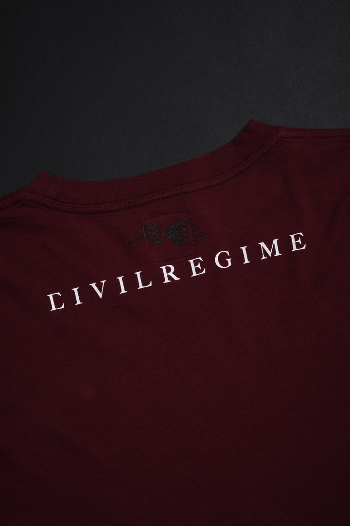 Hold faith Rosary Everyday Basic Tee in Oxblood