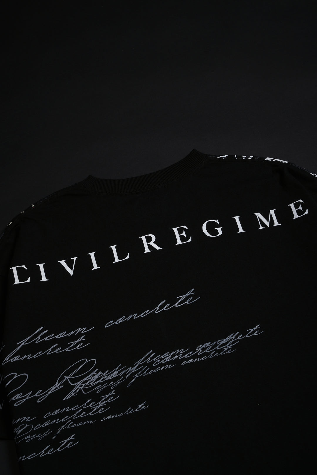 February Skies 199X Oversized Tee in Black