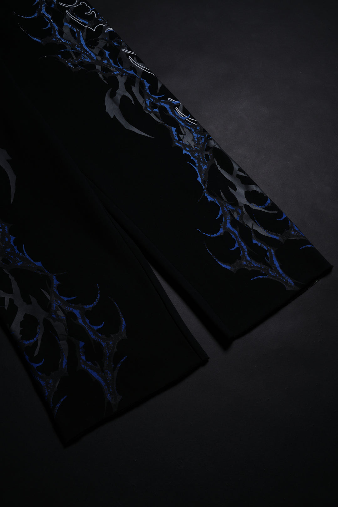 Kindred Wraith Baggy Pants in Black