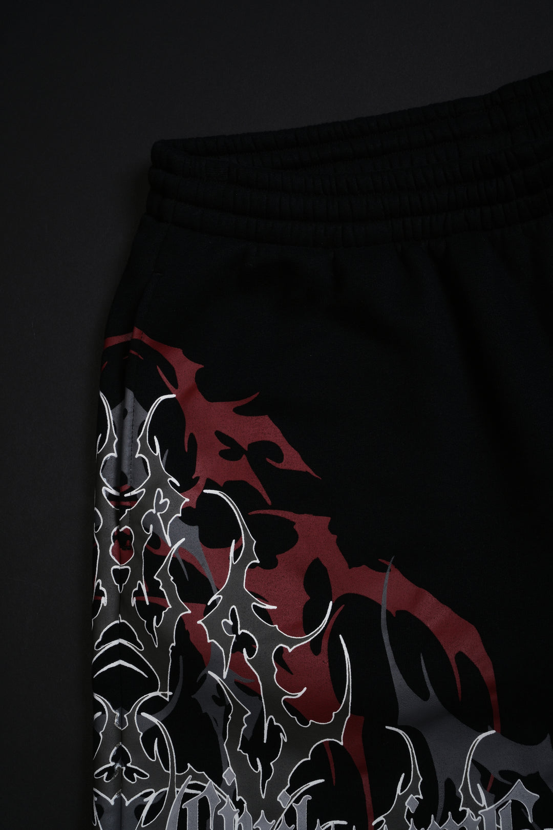 404 Friday Thorns Baggy Shorts in Black
