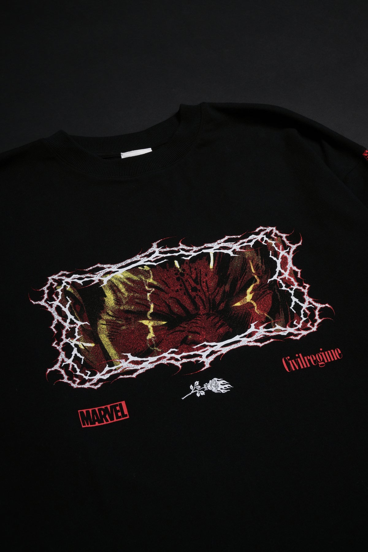Troels Wörsel  (トロエルス・ヴェルセル) ポスター Red Hulk American Classic Oversized Tee in Black – Civil Regime