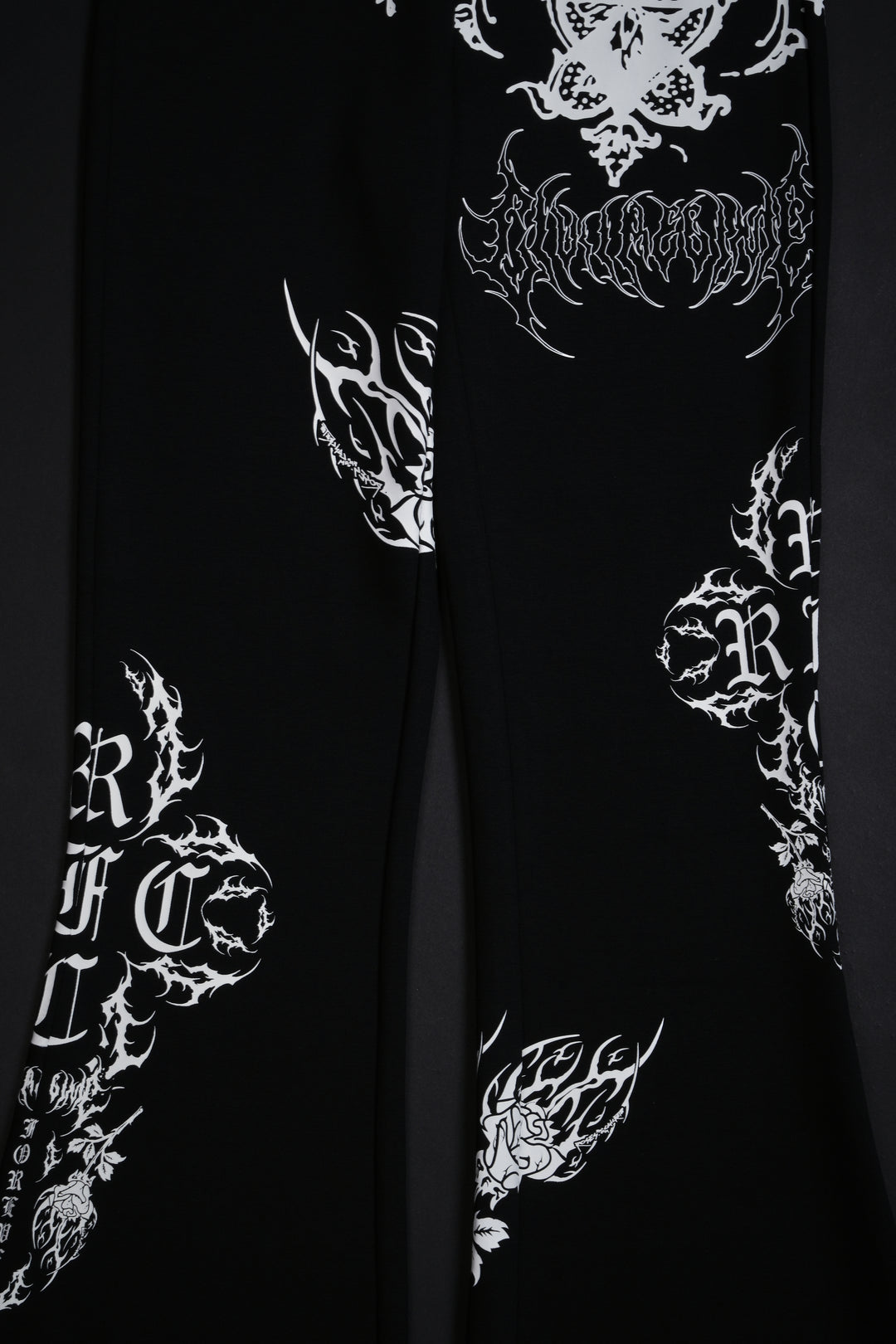 Control Alt Delete Pookie V Shape Leggings in Black