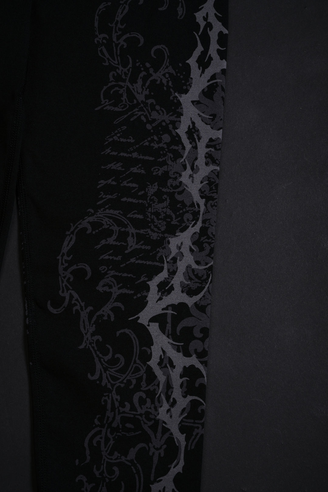 Save Yourself Kelly Seamless Scrunch Leggings in Black