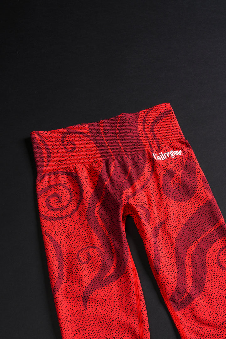 Kelly Seamless Scrunch Leggings in Red Chaos Print