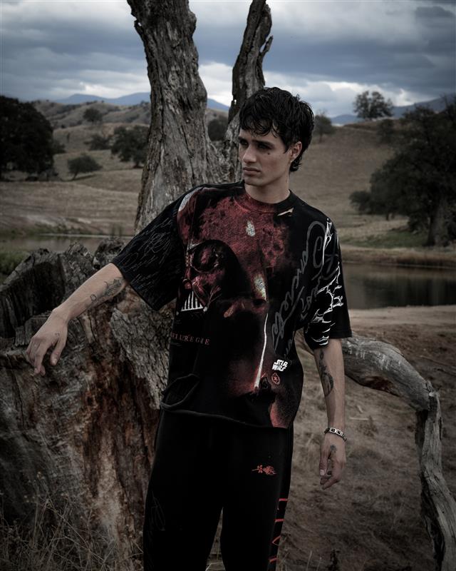 Rise From The Ashes American Classic Oversized Tee in Vintage Black