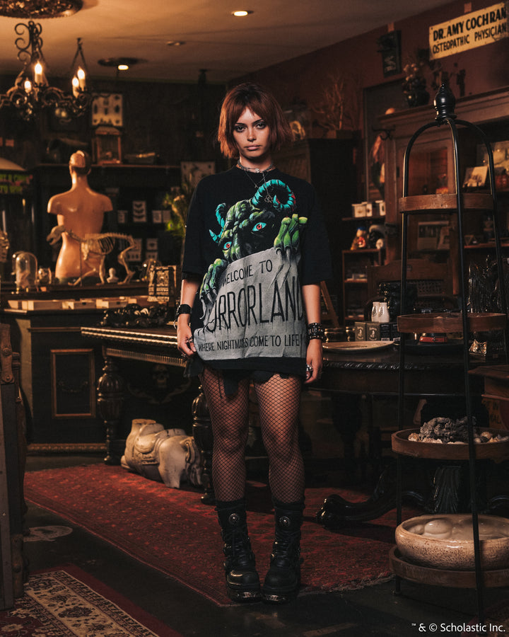 Horrorland American Classic Oversized Tee in Black