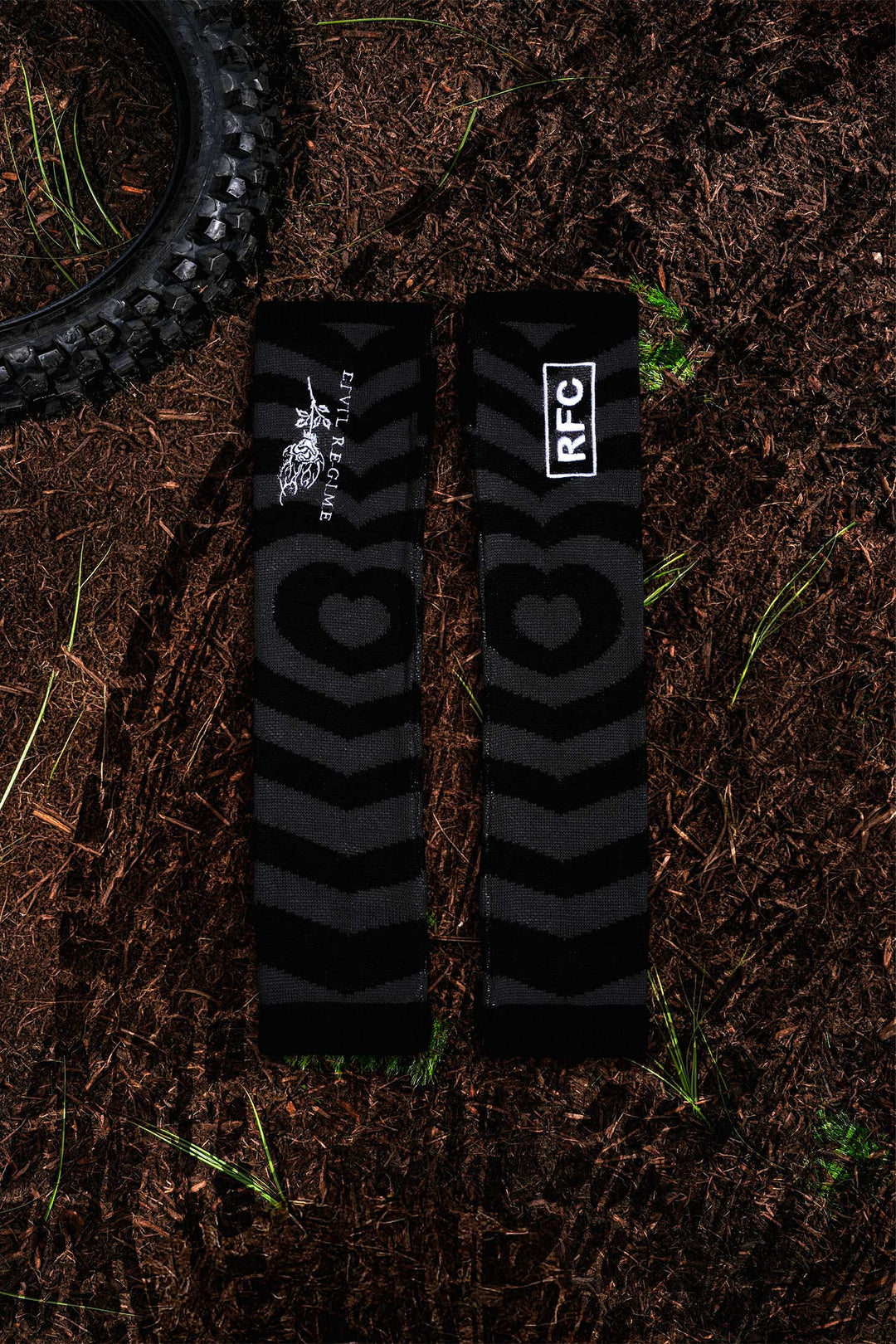 BFF's Forever Arm Warmers in Black/Gray
