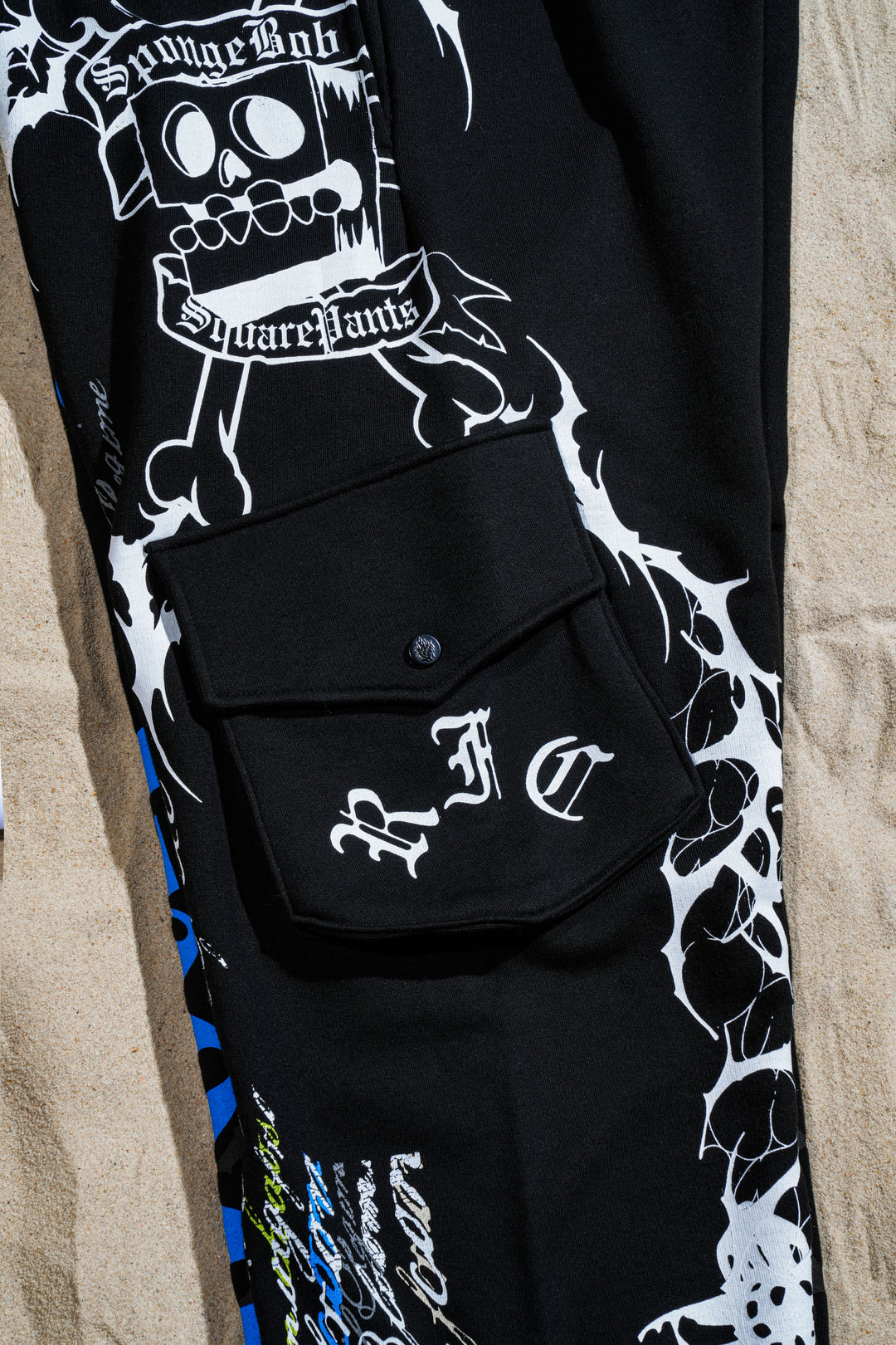 Anchor Eternal Wide Leg Cargo Pants in Black