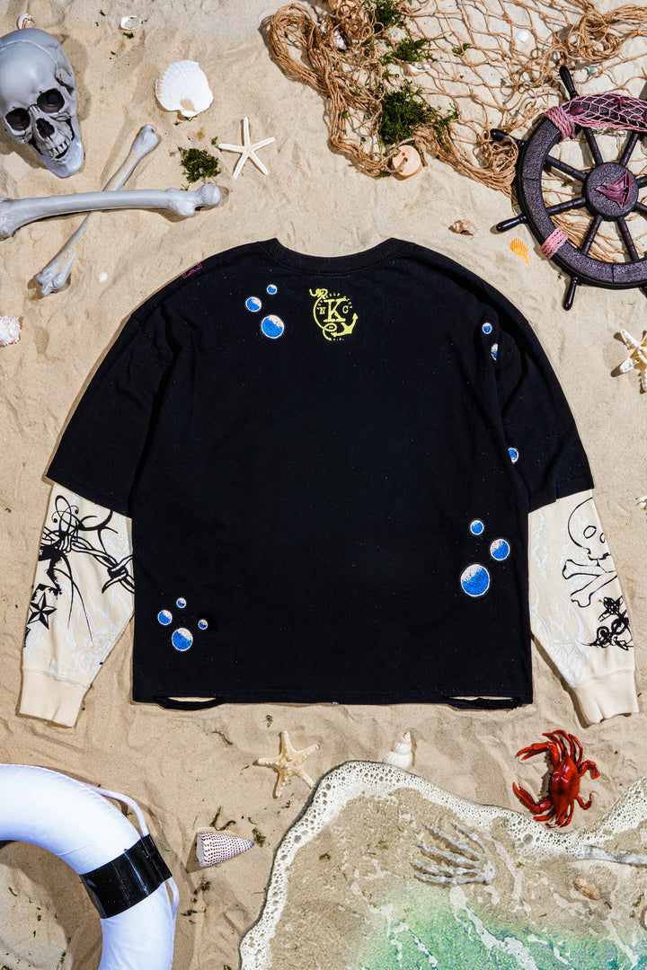 Beneath The Surface Distressed Twofer in Vintage Black/Butter