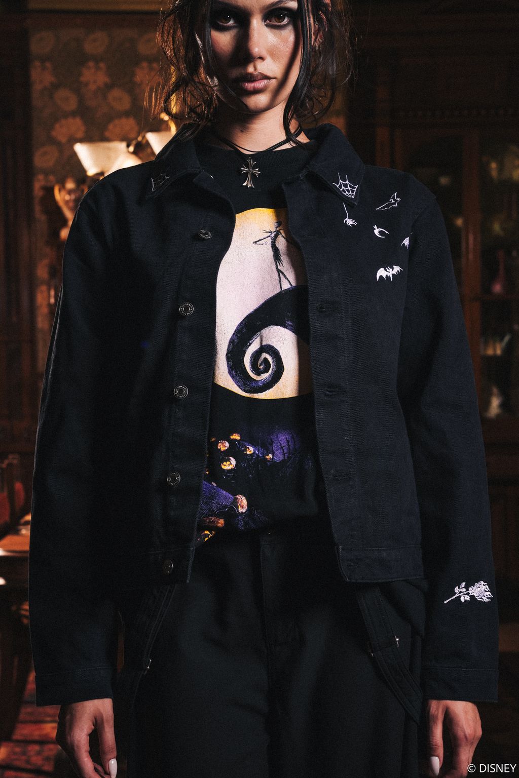 Moonlight Glow American Classic Oversized Tee in Vintage Black