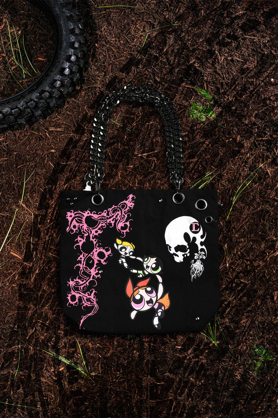 Chemical Theory Chain Tote Bag in Black